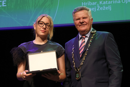 ZLATE PETICE 90 FOTO LJUBO VUKELIČ